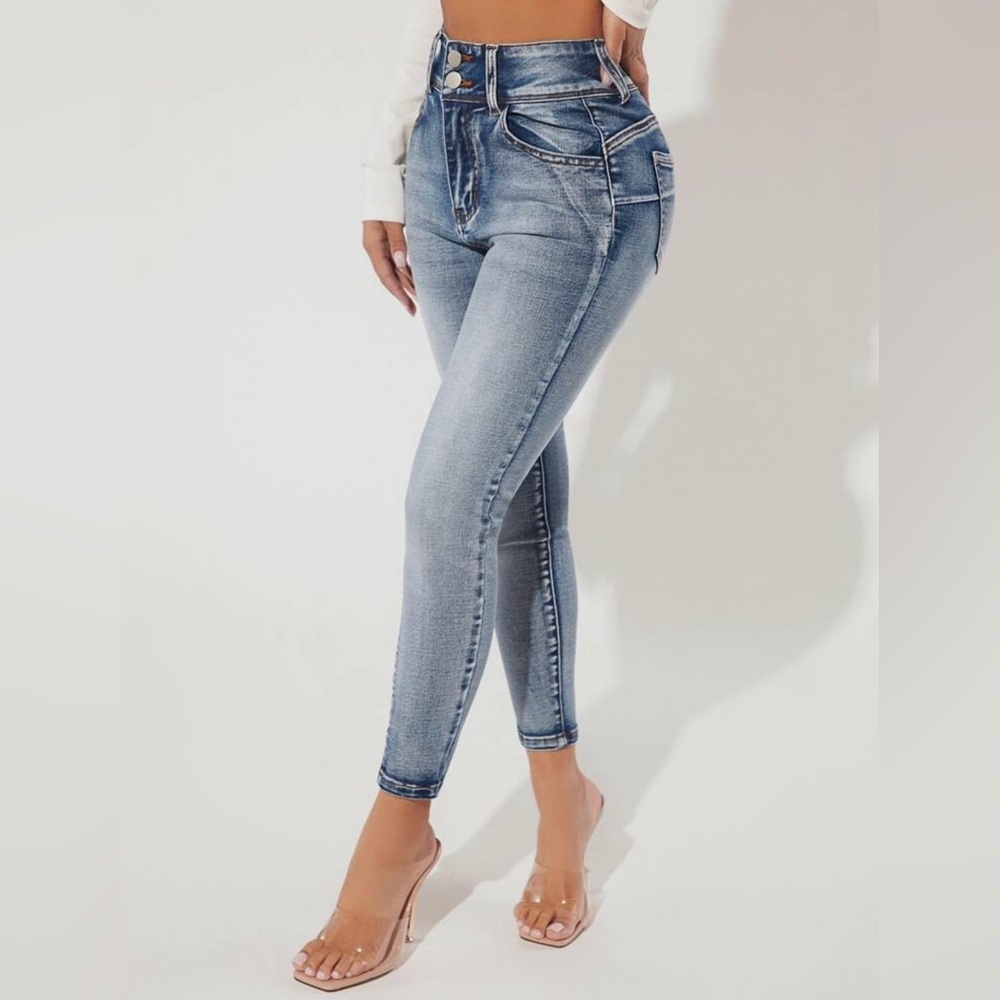 PETITE Bleach Wash Skinny Jeans Size XXS (0)